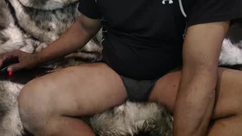 islandboi_88 online show from 05-08-26, 02:55