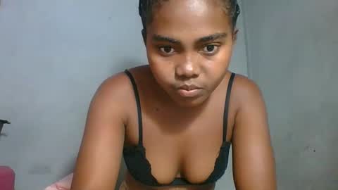 Snapshot of ismayrah chatting on 04-11-26, 01:15 ismayrah online show from 04-11-26, 01:15