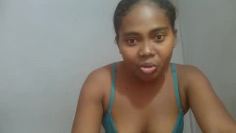 Snapshot of ismayrah chatting on 04-18-26, 07:01 ismayrah online show from 04-18-26, 07:01