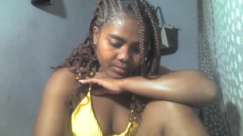 Snapshot of ismayrah chatting on 05-16-26, 12:04 ismayrah online show from 05-16-26, 12:04