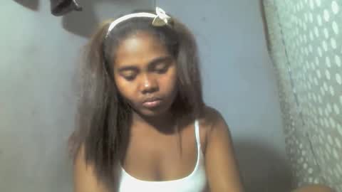 Snapshot of ismayrah chatting on 05-19-26, 02:23 ismayrah online show from 05-19-26, 02:23