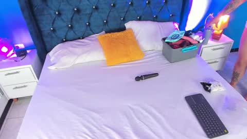 Issa online show from 03-26-26, 09:31