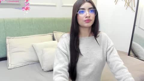 Snapshot of issawalton chatting on 03-18-26, 07:28 isa online show from 03-18-26, 07:28