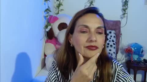 Itala Gomez online show from 11-28-25, 12:35