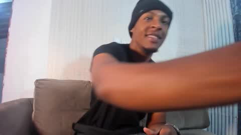 Snapshot of itanxfor chatting on 01-09-26, 12:52 itanxfor online show from 01-09-26, 12:52