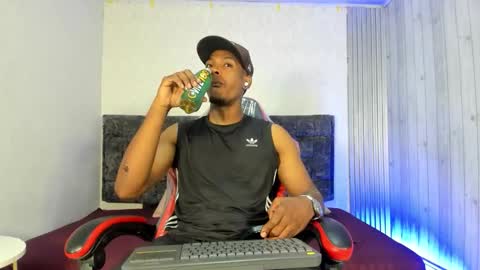 Snapshot of itanxfor chatting on 03-15-26, 12:55 itanxfor online show from 03-15-26, 12:55