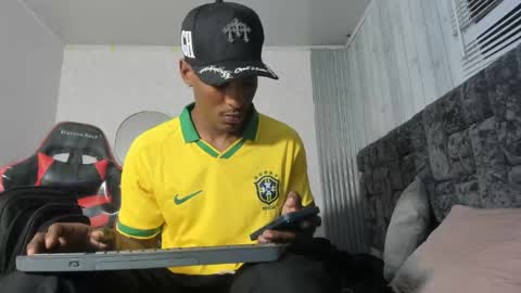 Snapshot of itanxfor chatting on 04-13-26, 01:38 itanxfor online show from 04-13-26, 01:38