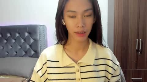 Cora online show from 02-06-25, 06:29