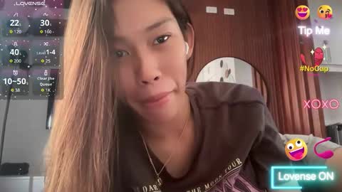 Cora online show from 09-10-25, 05:29