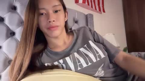 Cora online show from 09-25-25, 04:27