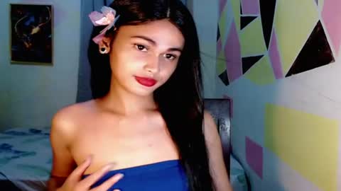 MIRABEL online show from 06-18-26, 12:55
