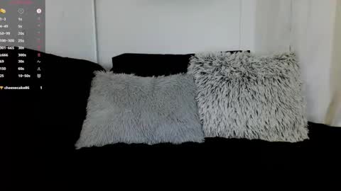 Pixie online show from 04-07-26, 01:33