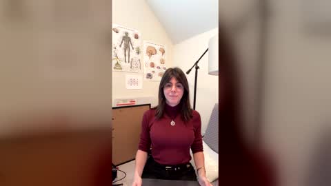 itschloelaurent online show from 05-03-26, 08:04