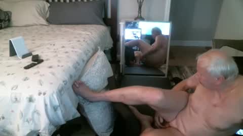 itsmehere2022 online show from 10-05-25, 06:17