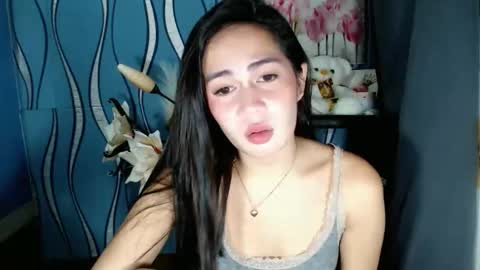 itsurgil_kloeh online show from 05-17-26, 10:17