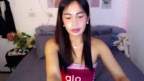 Snapshot of itsurgil_kloeh chatting on 07-19-26, 01:48 itsurgil_kloeh online show from 07-19-26, 01:48