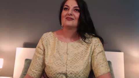 Melissa Khaan online show from 05-17-26, 09:17