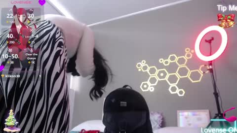 Snapshot of ivana_rose chatting on 01-05-25, 09:14 Adris online show from 01-05-25, 09:14