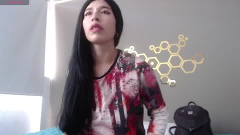 Snapshot of ivana_rose chatting on 01-11-25, 09:04 Adris online show from 01-11-25, 09:04