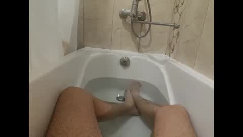 Snapshot of ivanes888 chatting on 01-16-26, 06:01 Mickey online show from 01-16-26, 06:01