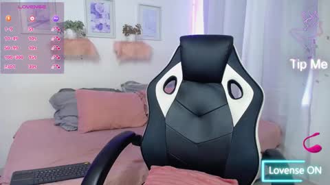 Snapshot of ivanna_wolf3 chatting on 02-11-26, 10:48 ivanna online show from 02-11-26, 10:48