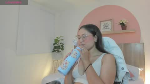 I V E T T E online show from 04-15-26, 07:43