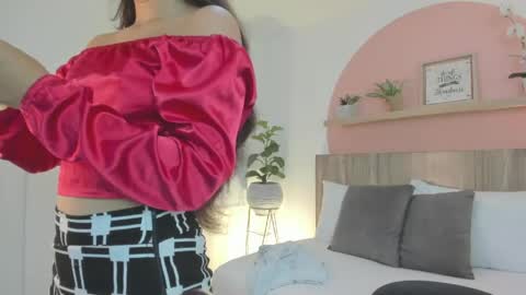 I V E T T E online show from 05-05-26, 12:24