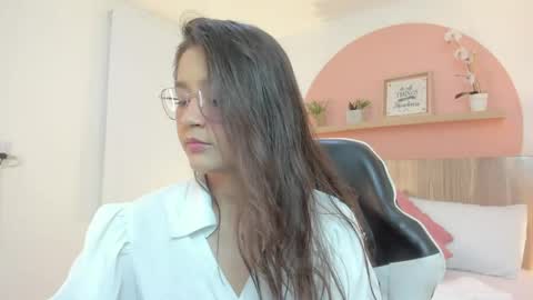 I V E T T E online show from 05-09-26, 07:08