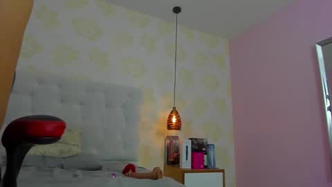 IVONE   online show from 01-05-26, 05:27