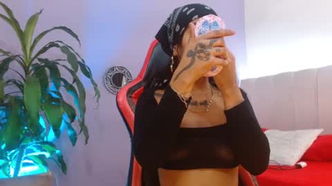 Snapshot of ivy_scorpio chatting on 10-21-25, 08:59 ivy_scorpio online show from 10-21-25, 08:59