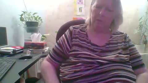 Snapshot of ivyjane3522 chatting on 04-09-26, 01:16 ivyjane3522 online show from 04-09-26, 01:16
