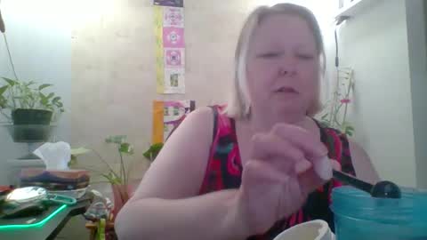 Snapshot of ivyjane3522 chatting on 04-09-26, 03:17 ivyjane3522 online show from 04-09-26, 03:17