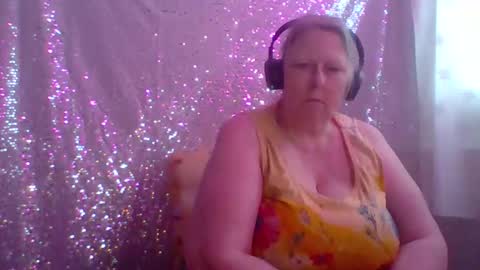 Snapshot of ivyjane3522 chatting on 04-30-26, 10:47 ivyjane3522 online show from 04-30-26, 10:47