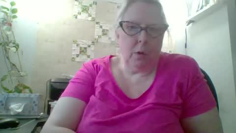 ivyjane3522 online show from 06-15-26, 05:37