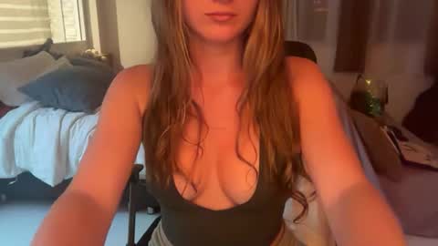 Snapshot of ivysagex chatting on 11-09-25, 02:37 ivysagex online show from 11-09-25, 02:37