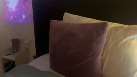 Snapshot of ivysagex chatting on 11-19-25, 04:40 ivysagex online show from 11-19-25, 04:40