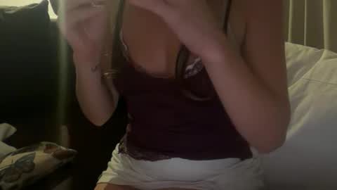 Snapshot of ivysagex chatting on 11-26-25, 07:26 ivysagex online show from 11-26-25, 07:26