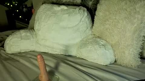 Ivy Nyxx online show from 05-13-26, 08:38