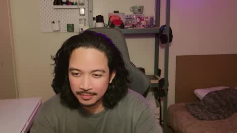 Snapshot of iwasd3nse chatting on 03-08-26, 08:18 iwasd3nse online show from 03-08-26, 08:18