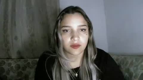 izzy_32 online show from 03-09-26, 07:12