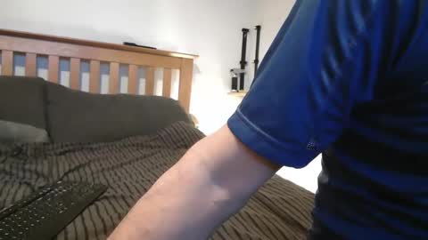 Snapshot of j281133 chatting on 11-09-25, 12:14 Big 8 online show from 11-09-25, 12:14