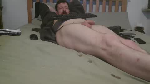 Snapshot of j281133 chatting on 12-04-25, 01:48 Big 8 online show from 12-04-25, 01:48