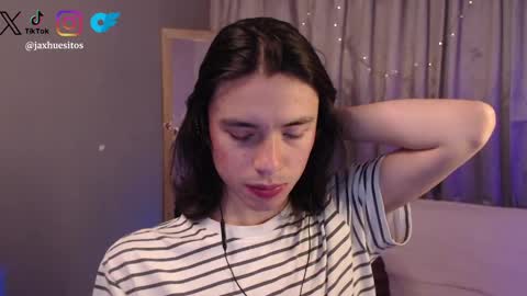 Hey im Jaxxxon check my info     online show from 04-10-26, 01:38