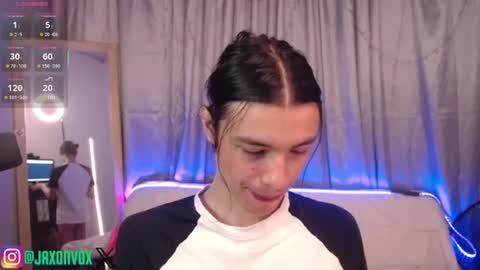 Hey im Jaxxxon check my info     online show from 07-09-26, 01:26