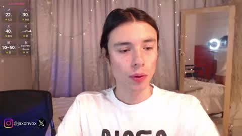Hey im Jaxxxon check my info     online show from 08-03-26, 10:54