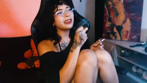 jade 18  online show from 06-05-26, 04:41
