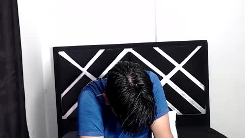 Snapshot of jack03xx_ chatting on 05-12-26, 12:24 Jack online show from 05-12-26, 12:24