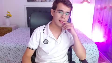 JACK TOMAS online show from 06-09-26, 03:23