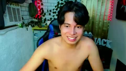 Snapshot of jack_collins69 chatting on 11-06-25, 04:13 JACK online show from 11-06-25, 04:13