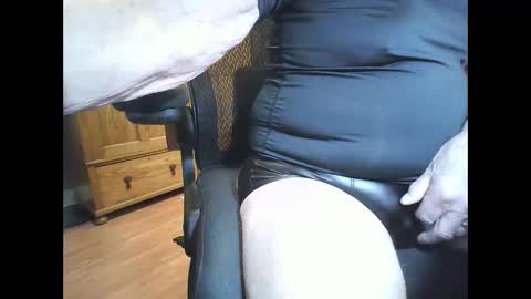 jacktoome383324 online show from 04-13-26, 11:59